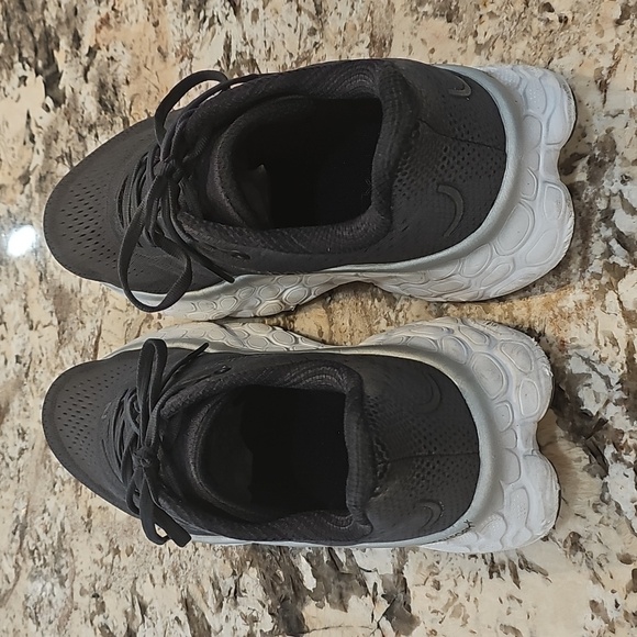 Men's New Balance Fresh Foam More - Picture 2 of 12